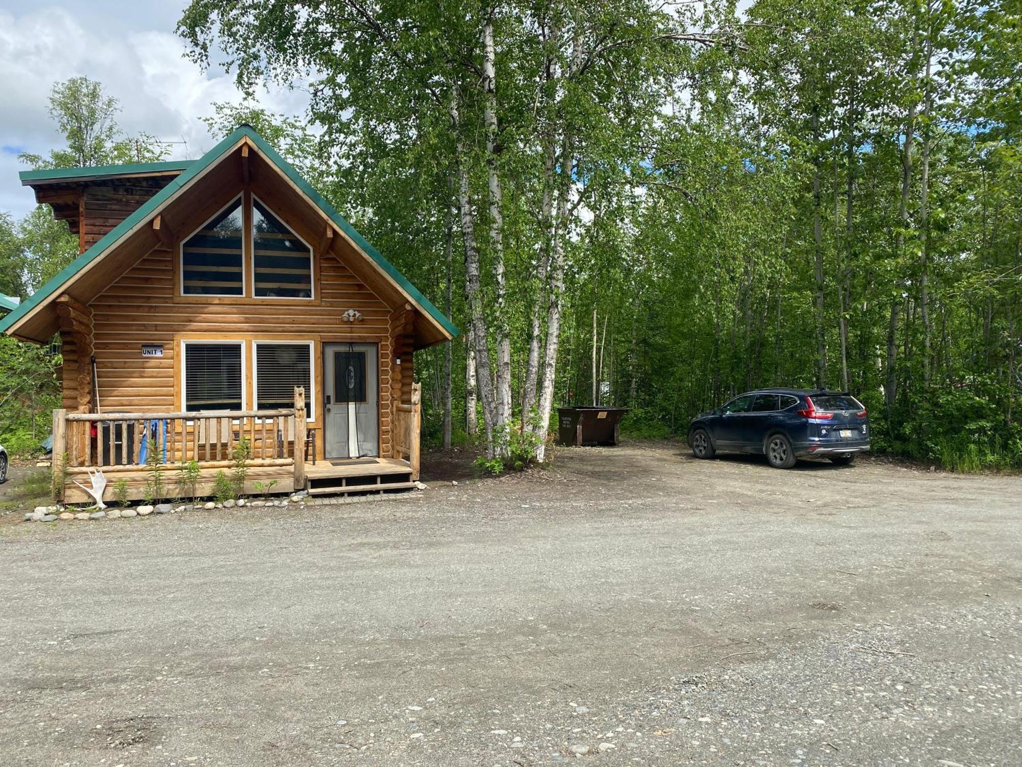 Talkeetna Log Cabin With Hot Tub Unit 1 Bagian luar foto