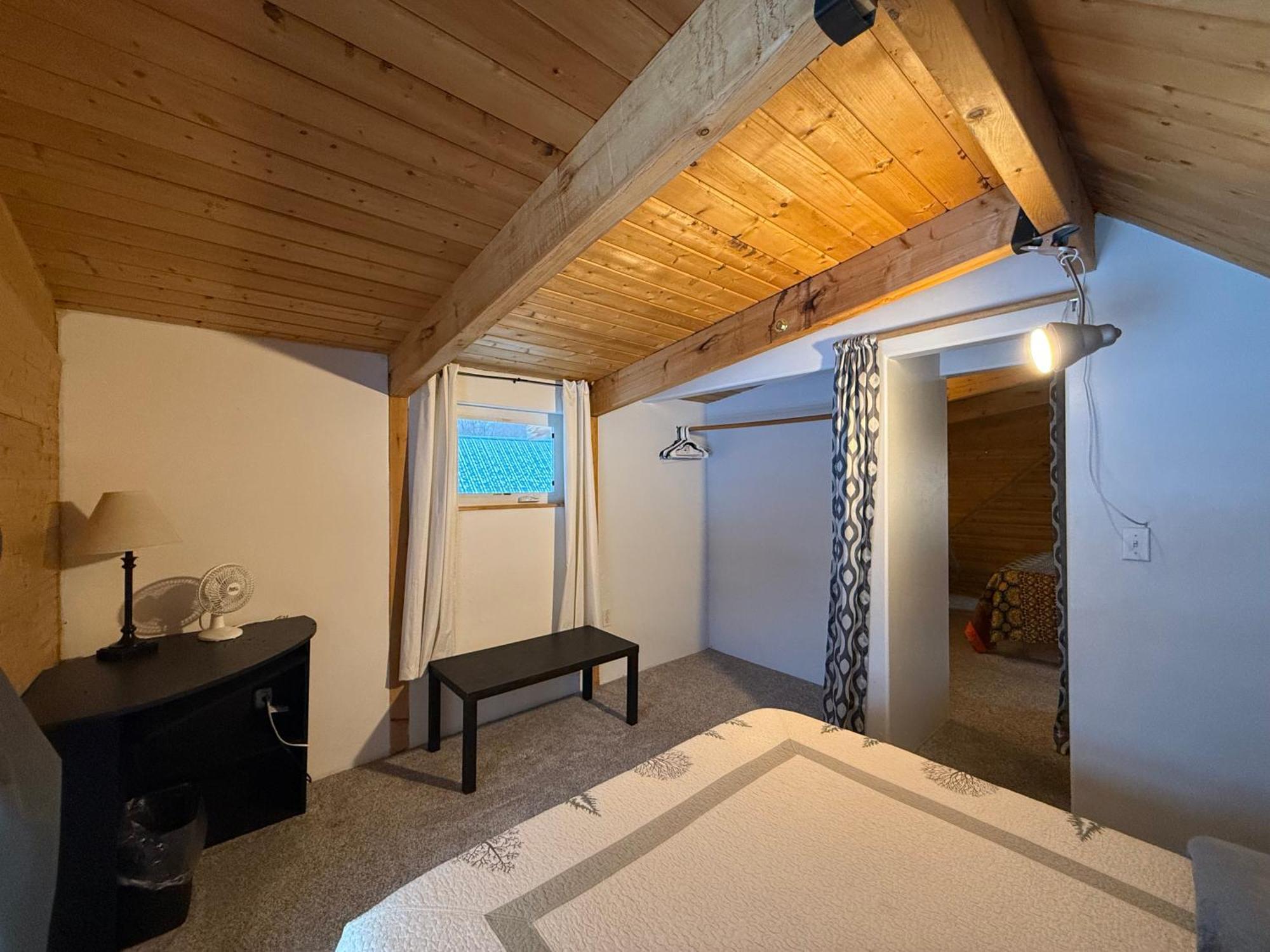 Talkeetna Log Cabin With Hot Tub Unit 1 Bagian luar foto