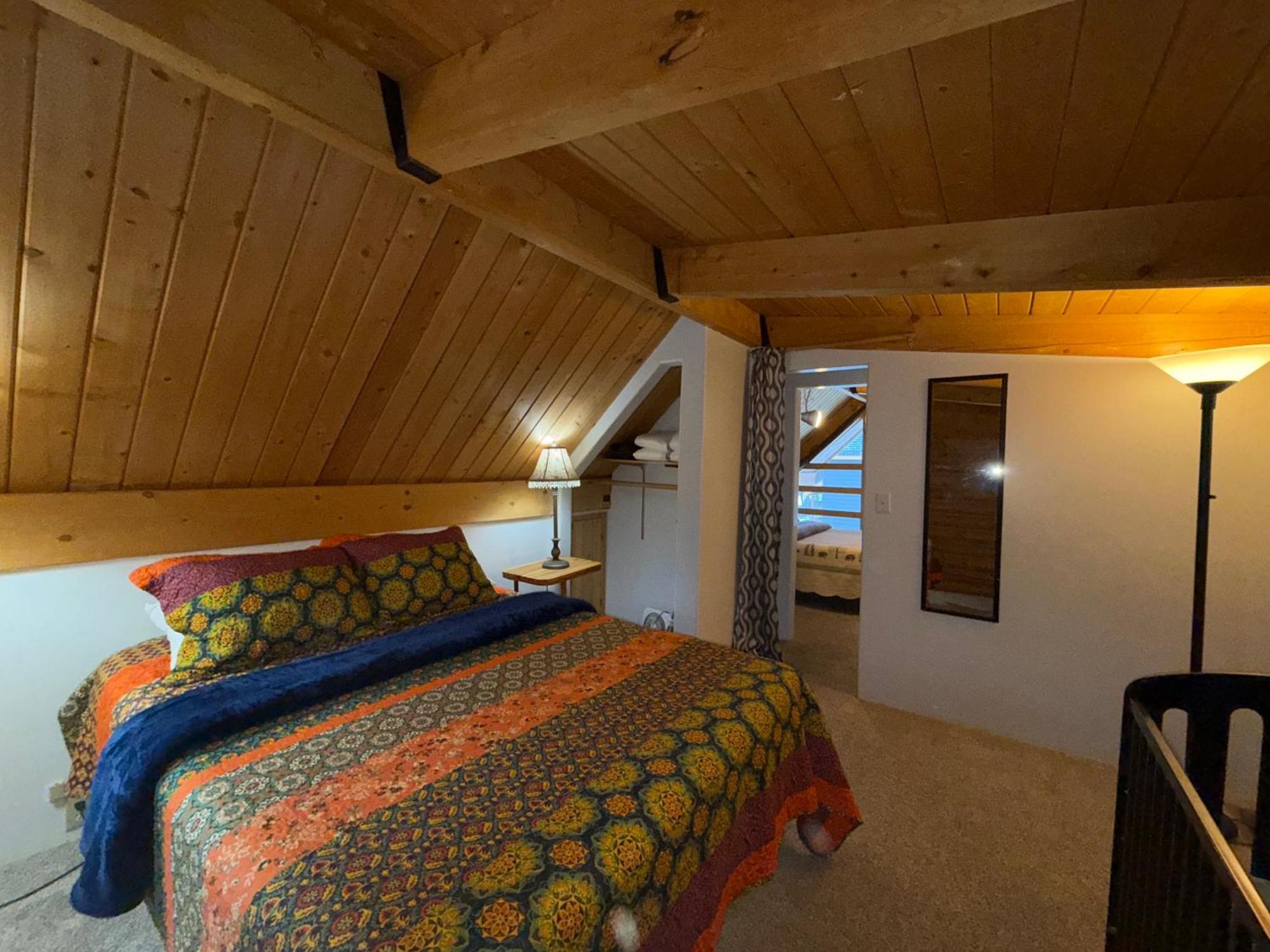 Talkeetna Log Cabin With Hot Tub Unit 1 Bagian luar foto